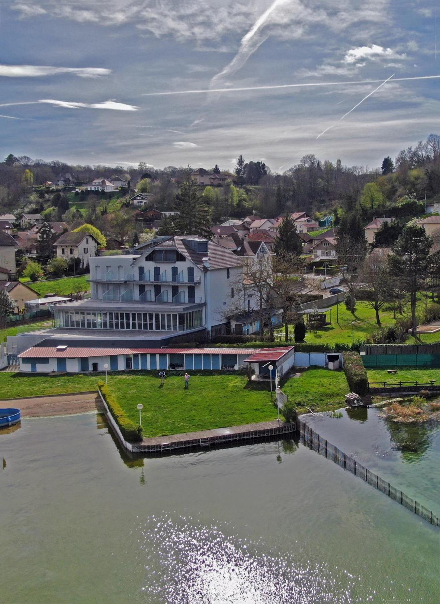 Hotel Beau Rivage Charavines Exteriér fotografie